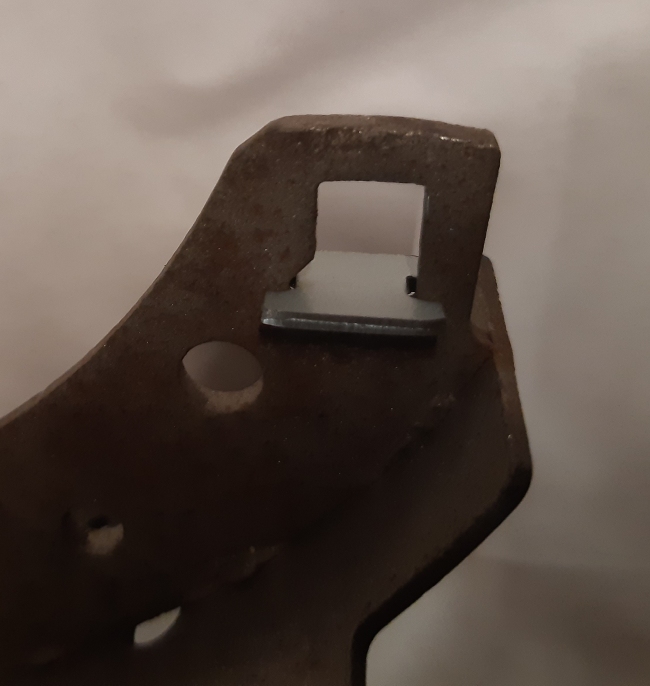 2 x Mk1 Escort Rear Brake Cylinder Support / Retainer Plates