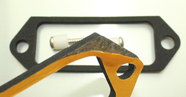 Mk2 Escort Fuse Box Seal & Screws